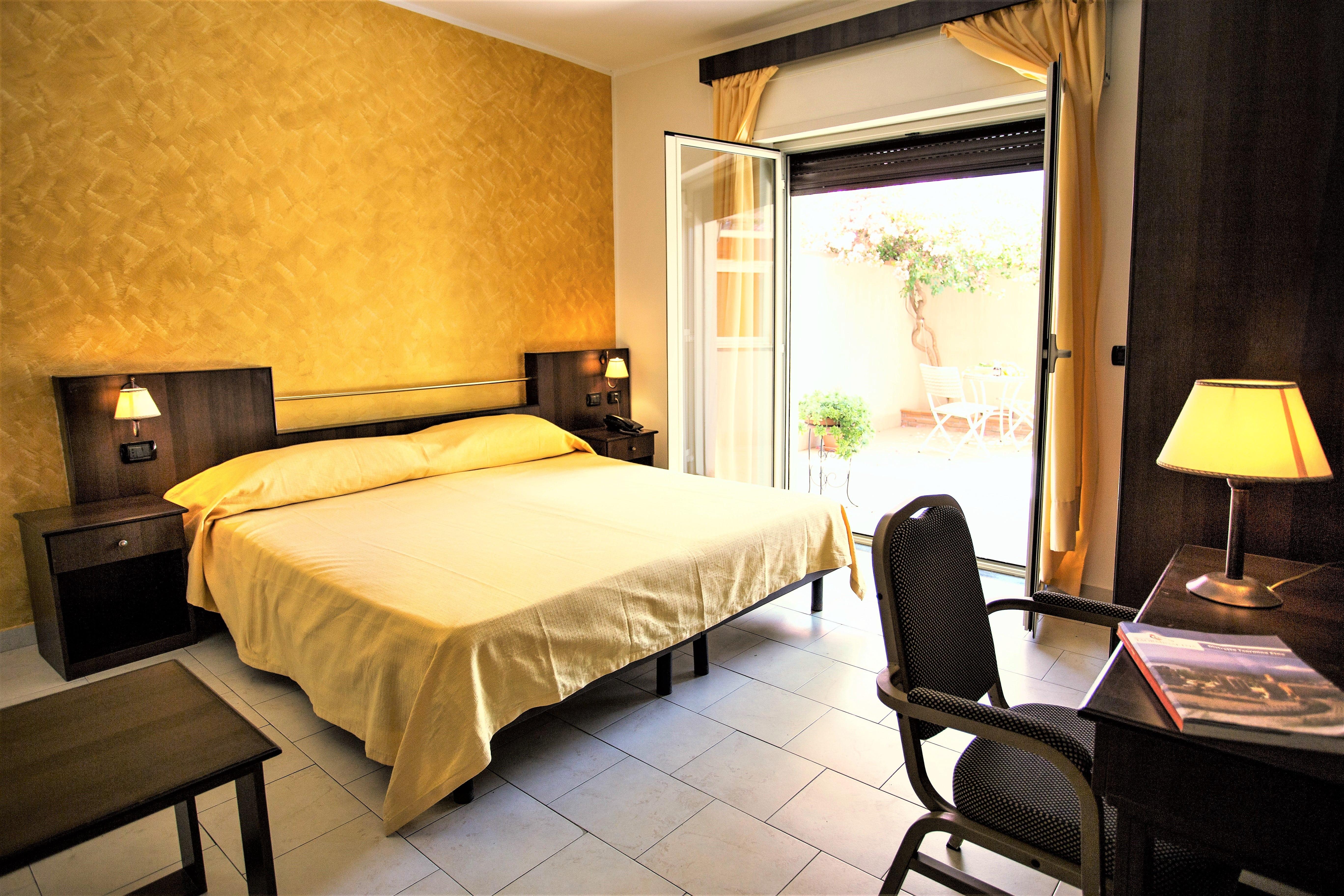 Hotel Marabel SantʼAlessio Siculo Buitenkant foto