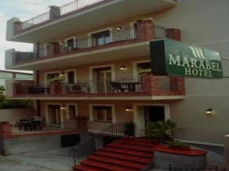 Hotel Marabel SantʼAlessio Siculo Buitenkant foto
