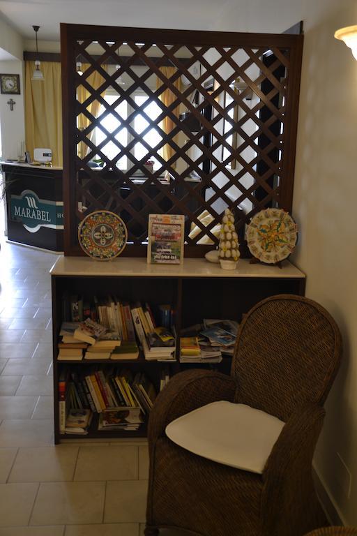 Hotel Marabel SantʼAlessio Siculo Buitenkant foto