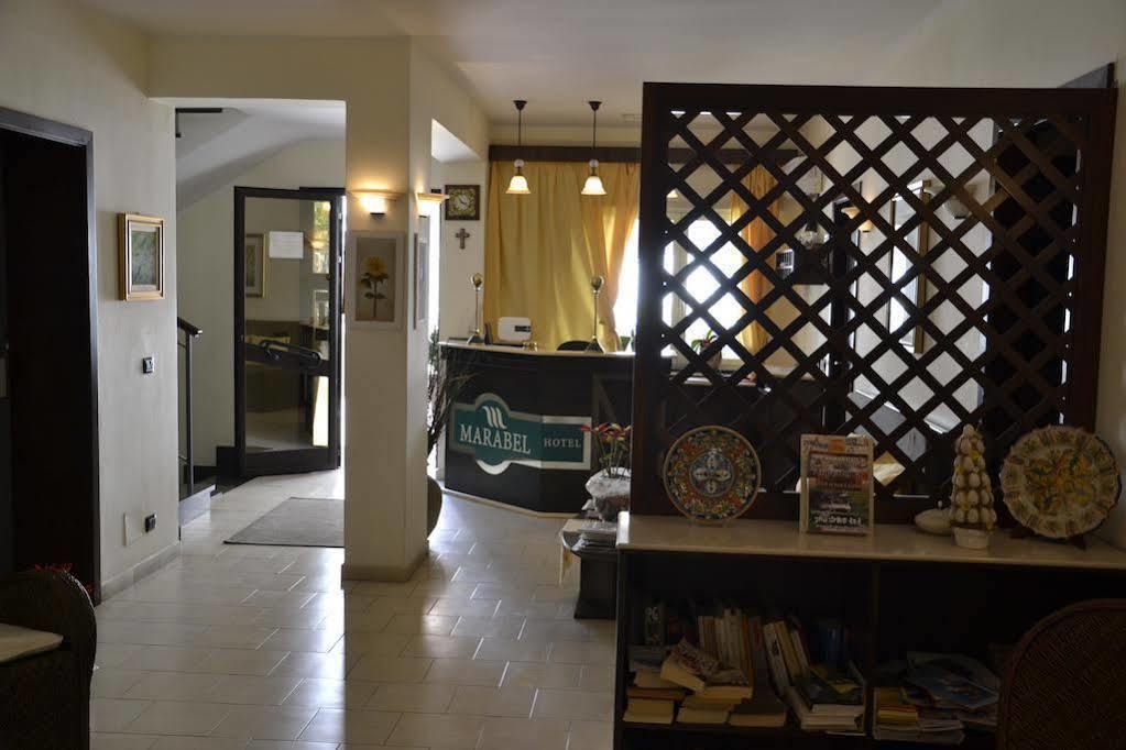 Hotel Marabel SantʼAlessio Siculo Buitenkant foto